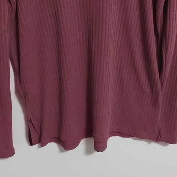 Buffalo Burgandy & lace long sleeve - Picture 11 of 14